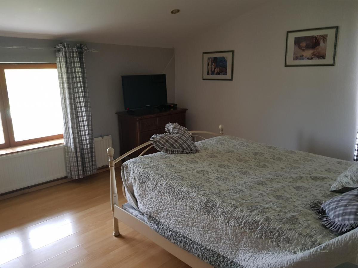 La Providence Hotel Illiat Bagian luar foto