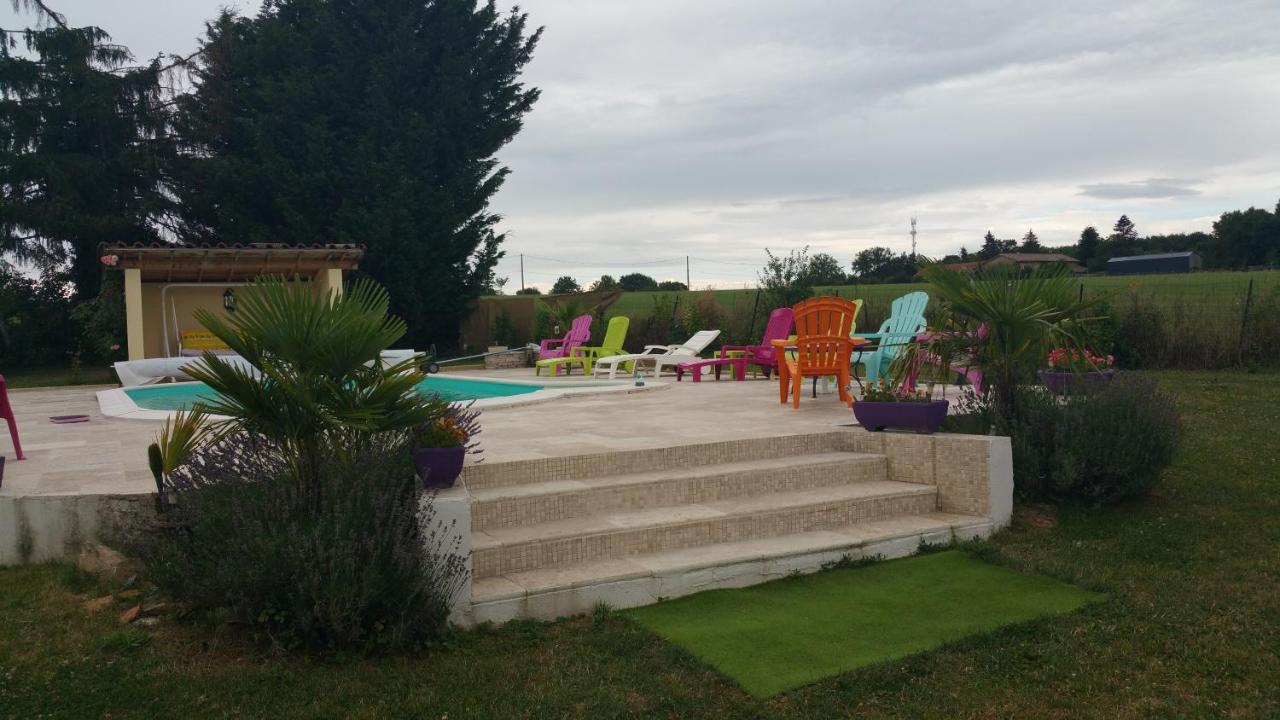 La Providence Hotel Illiat Bagian luar foto