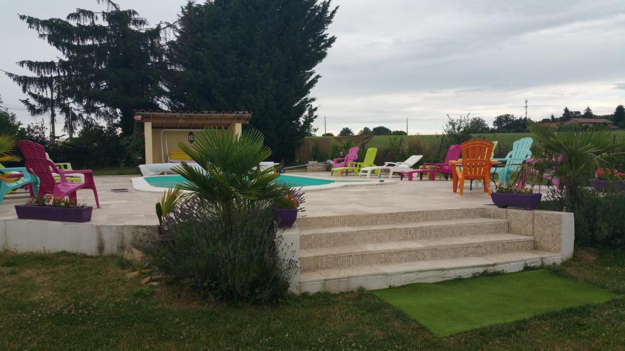 La Providence Hotel Illiat Bagian luar foto
