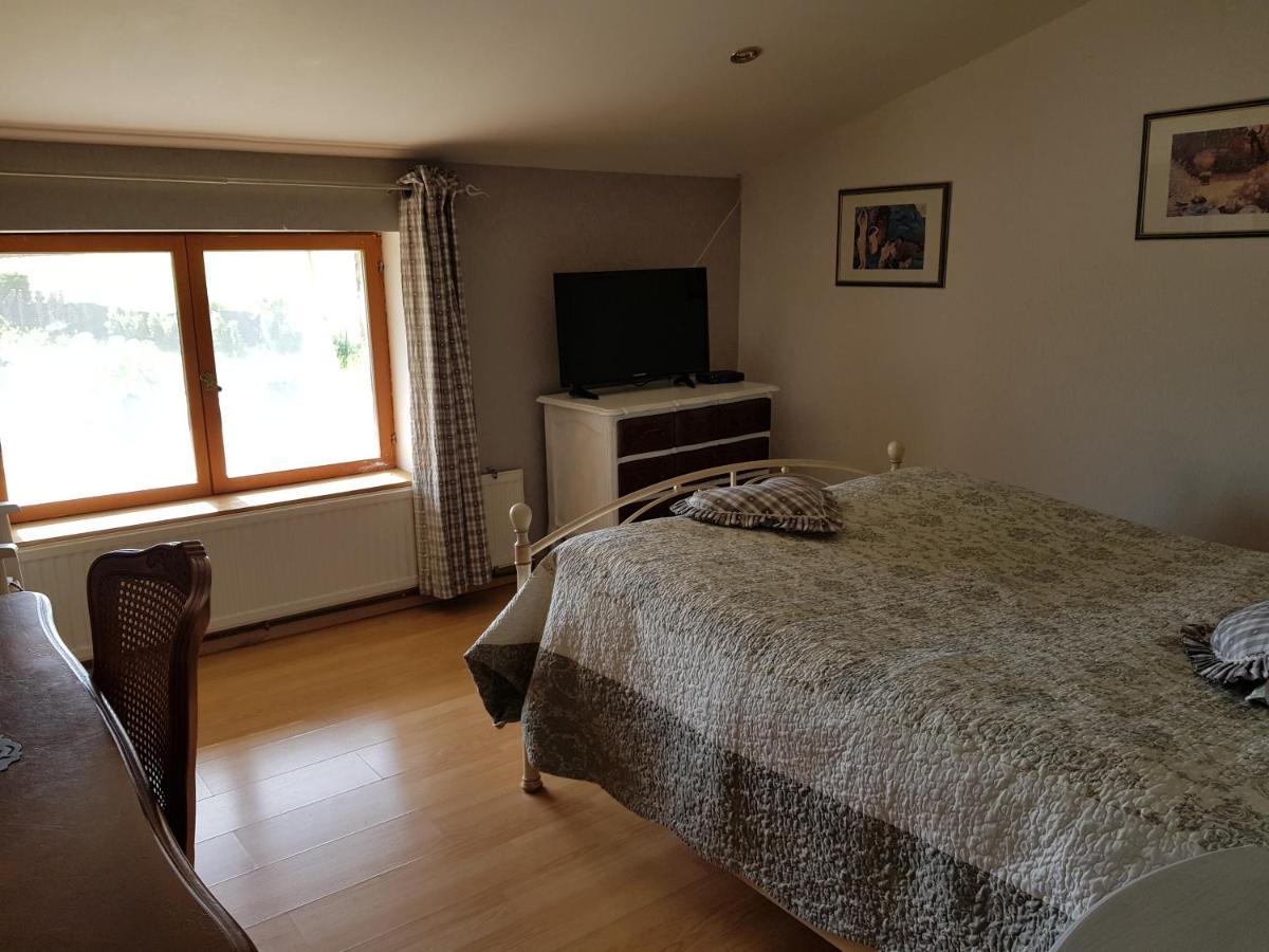 La Providence Hotel Illiat Bagian luar foto