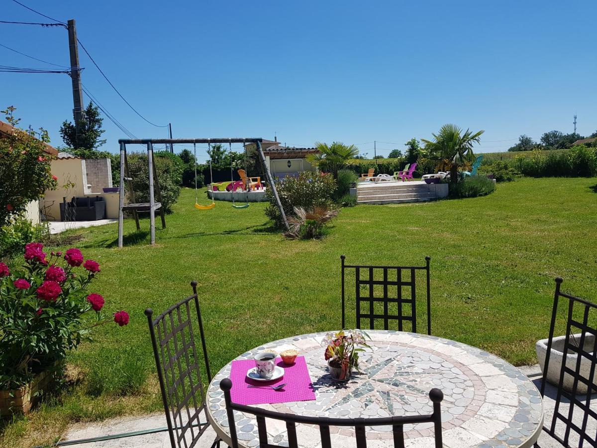 La Providence Hotel Illiat Bagian luar foto